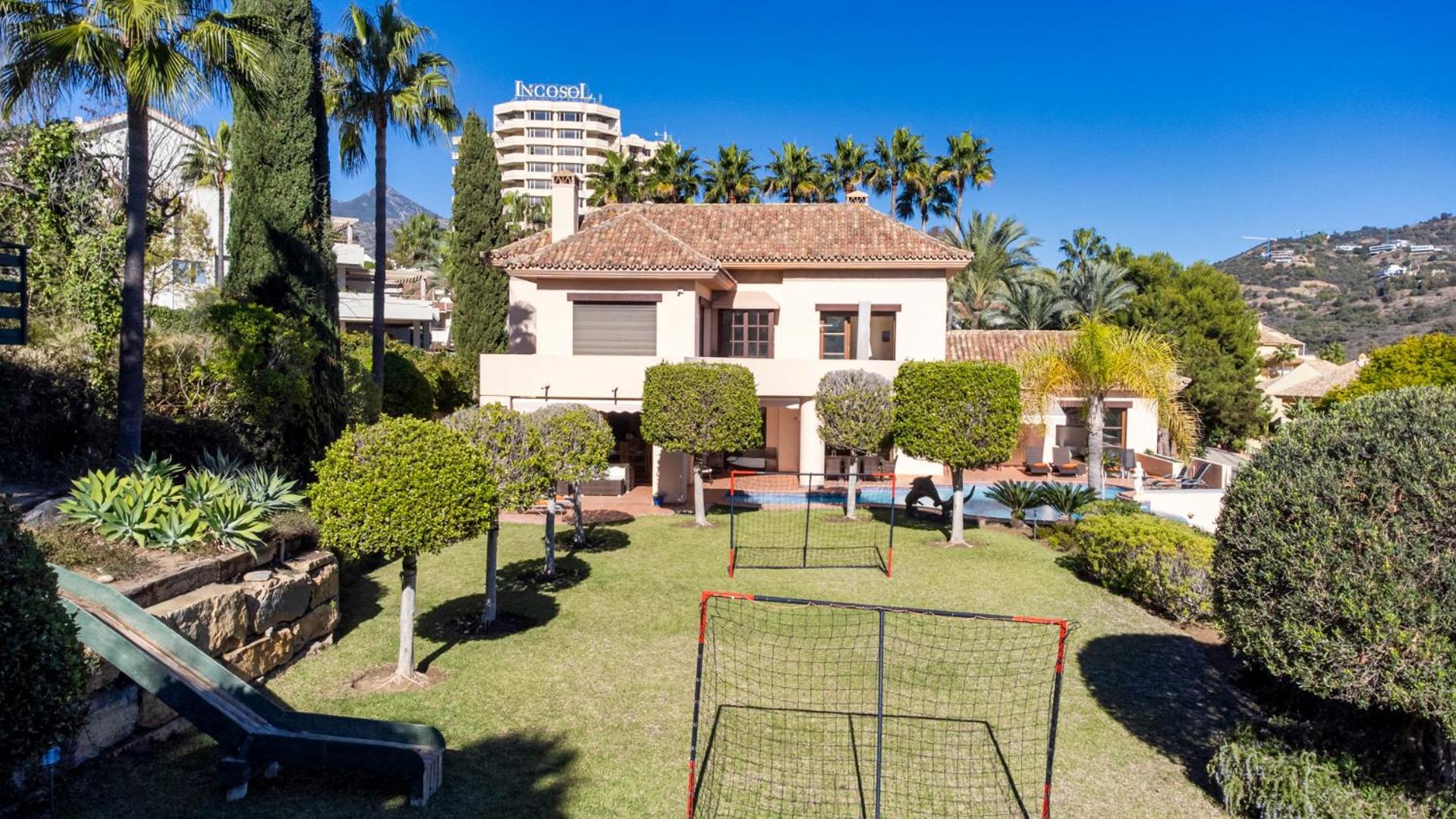 Luxury Villa Robledal By Mabiente - Views Of The Sea And The Golf Course ماربيا المظهر الخارجي الصورة