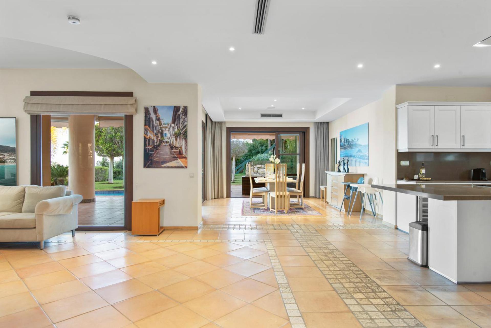 Luxury Villa Robledal By Mabiente - Views Of The Sea And The Golf Course ماربيا المظهر الخارجي الصورة