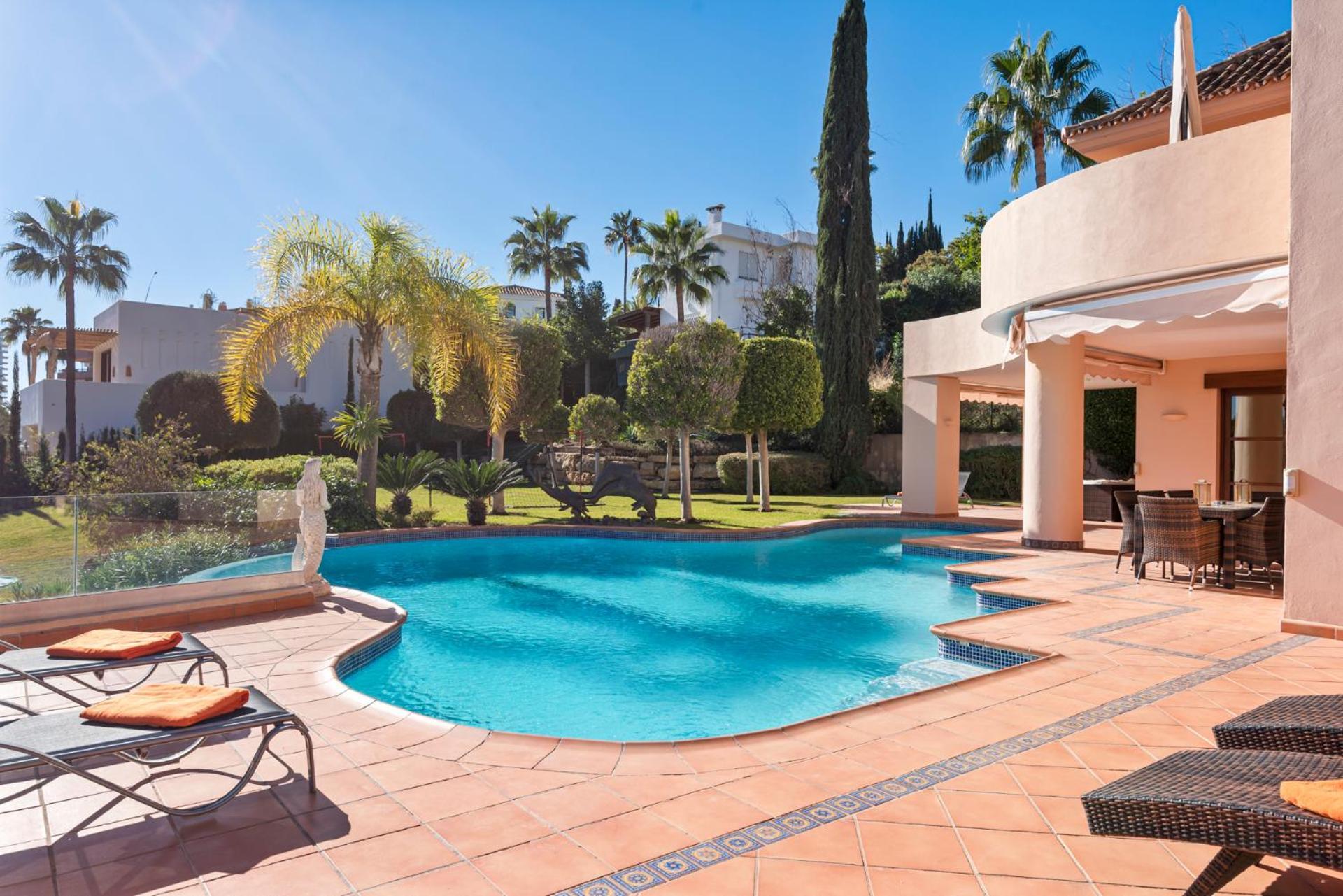 Luxury Villa Robledal By Mabiente - Views Of The Sea And The Golf Course ماربيا المظهر الخارجي الصورة